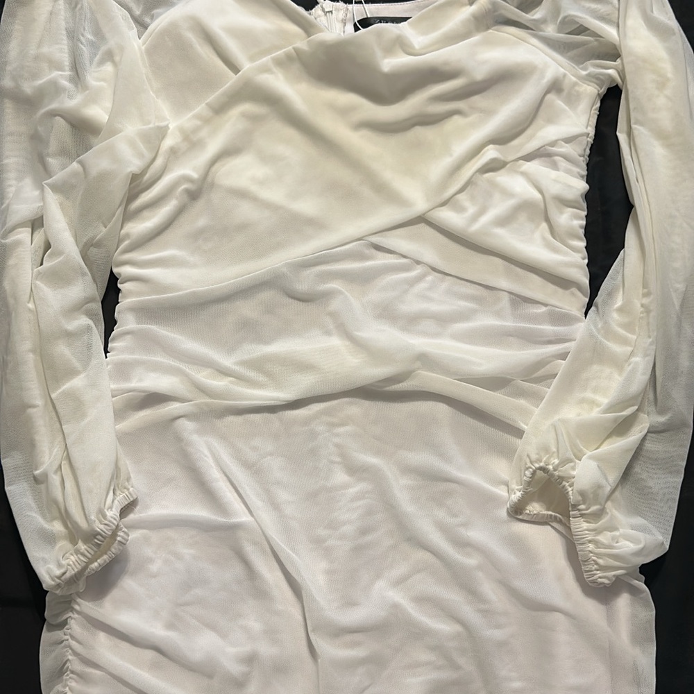 Elegant White Long Sleeve Dress
